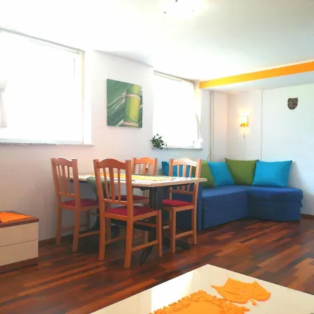 Apartment Mateja House - In Zirovnica Rodine